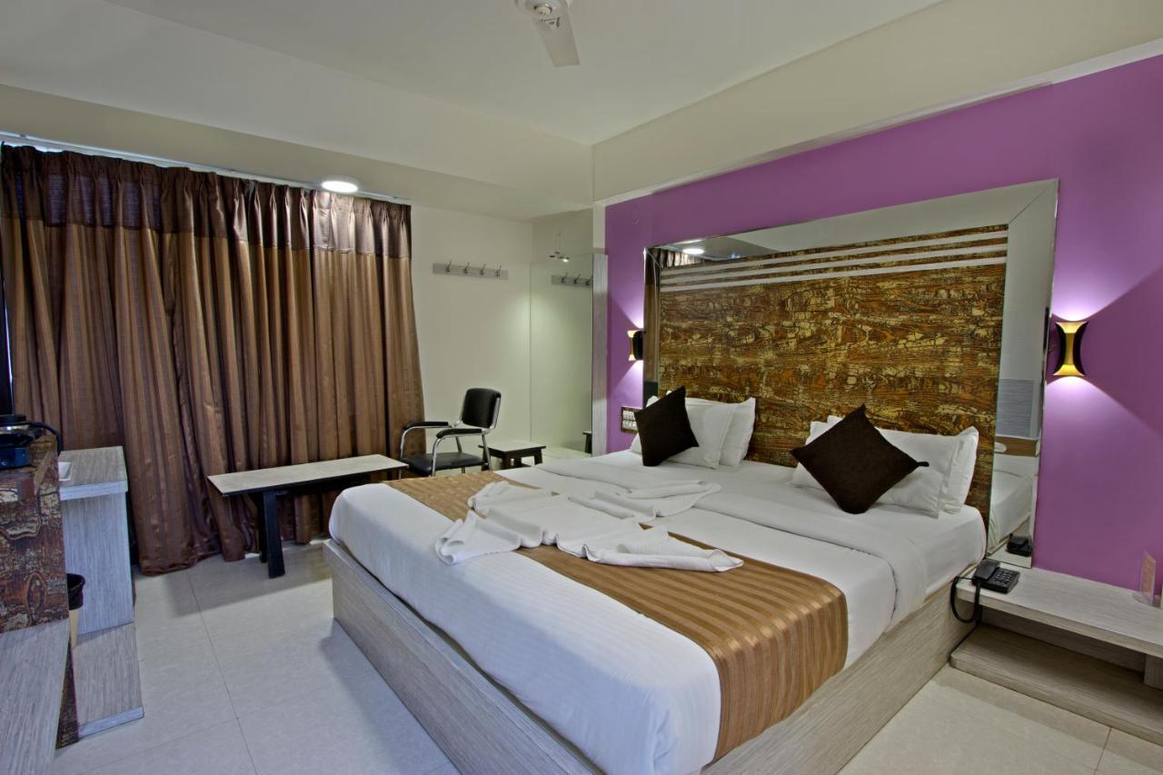 Mannars Residency Villa Mysore Buitenkant foto